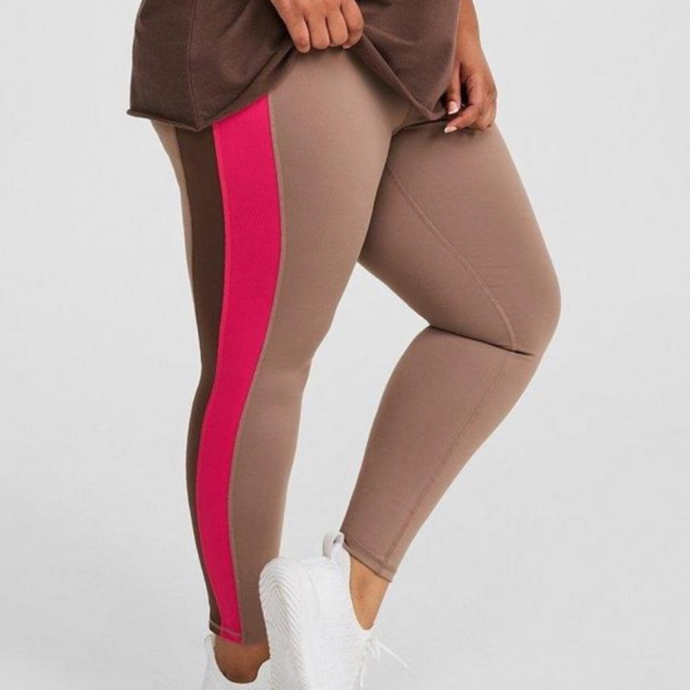 TORRID ACTIVE LEGGING